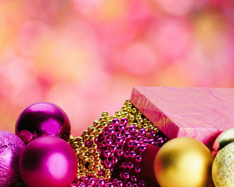 Christmas Ornaments and Gift Box — Pink, Festive