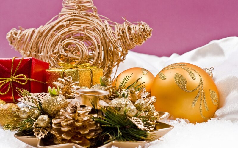 Christmas ornaments and gifts