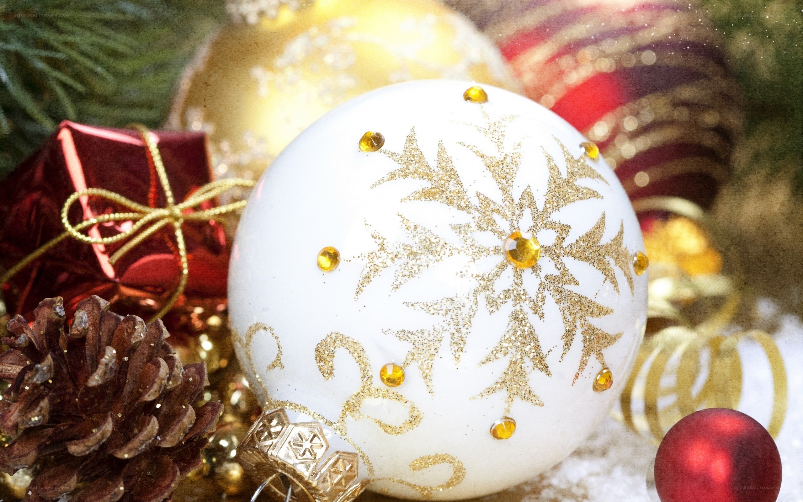 Christmas ornaments and pinecone