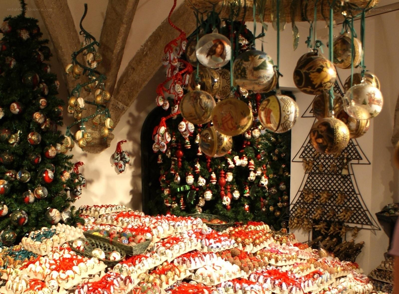 Christmas ornaments display