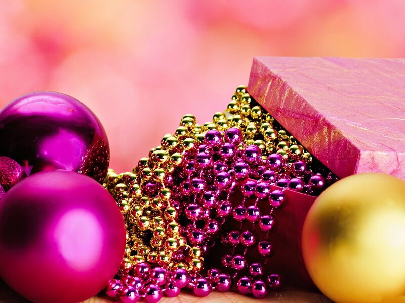 Christmas Ornaments in Box — Pink