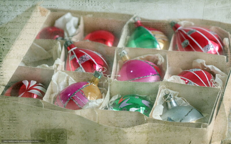 Christmas Ornaments in Box — Red, Nostalgic