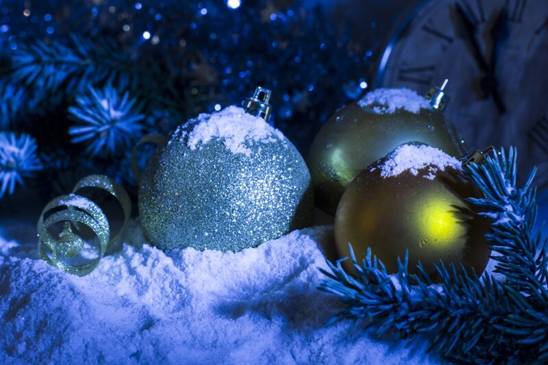 Christmas Ornaments in Snow — Blue