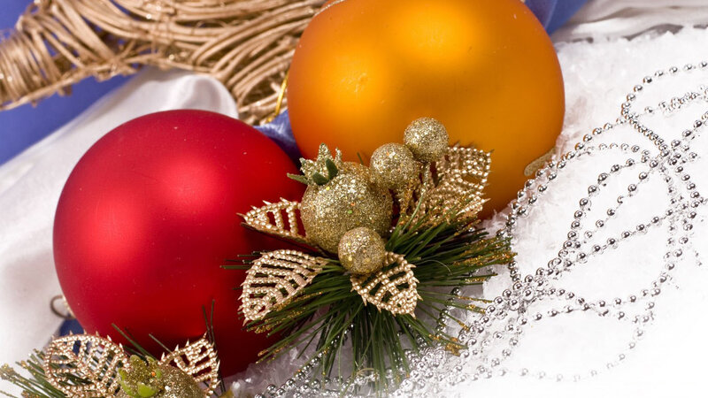 Christmas Ornaments on Snow — Red, Festive