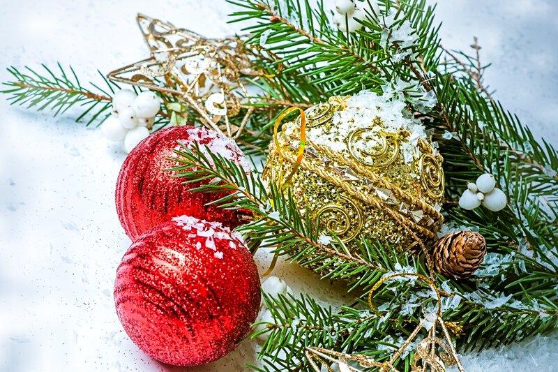 Christmas Ornaments on Snow — Red, Festive, Winter