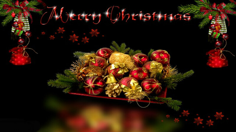 Christmas Ornaments on Tray — Red