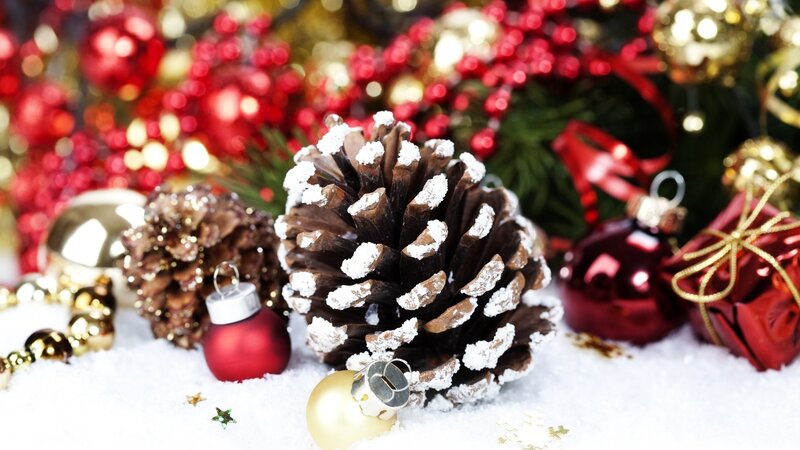 Christmas pine cone decoration
