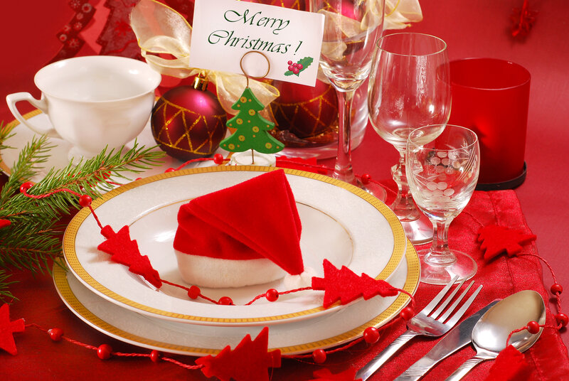 Christmas Place Setting — Red, Festive