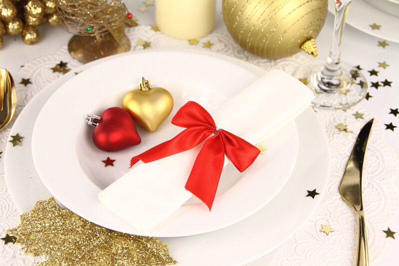 Christmas Place Setting — White, Festive