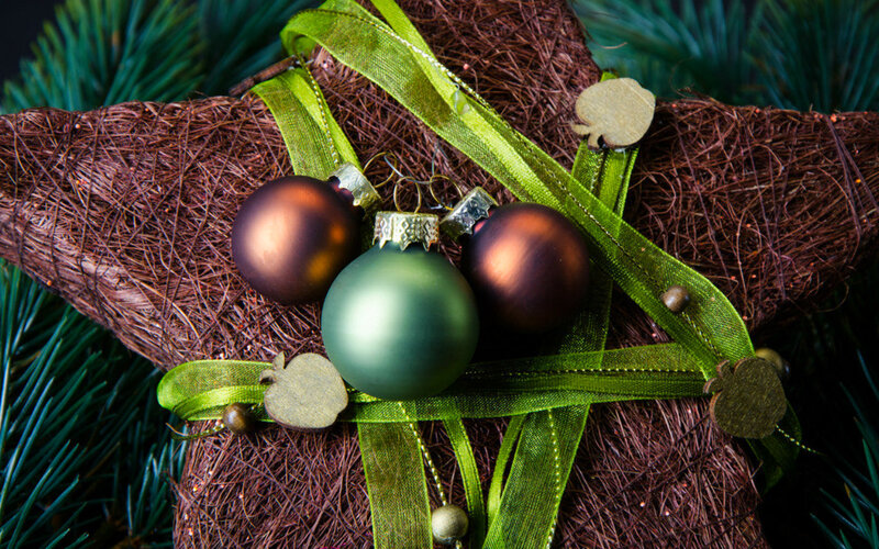 Christmas Star Ornament — Green