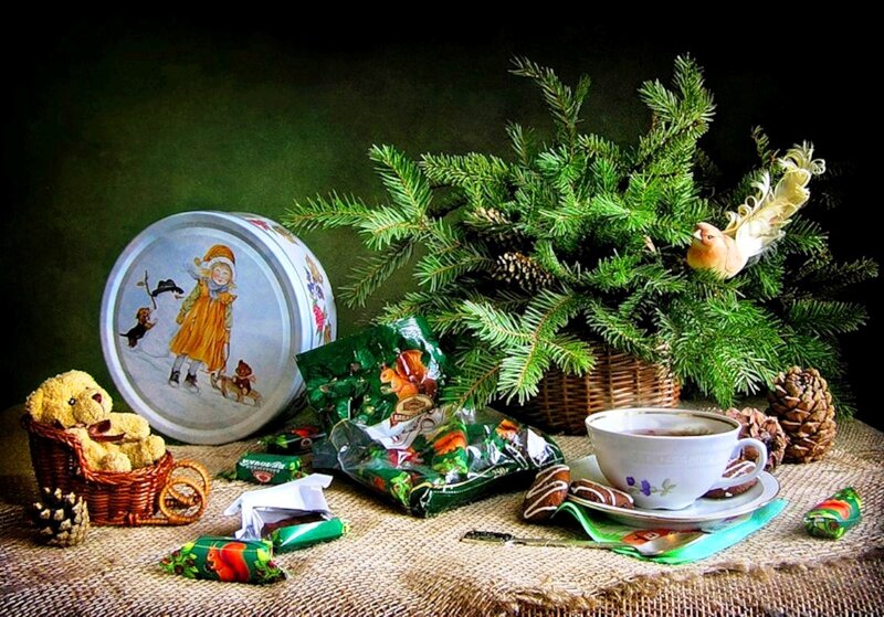 Christmas Still Life — Green, Cozy