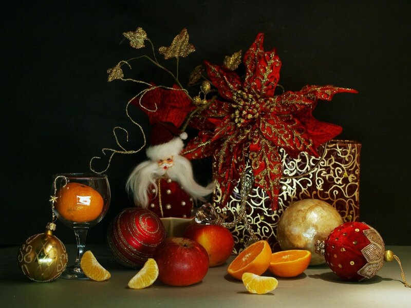 Christmas Still Life — Red
