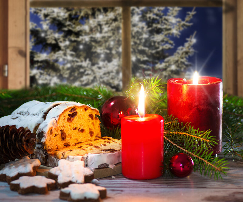 Christmas Stollen Cake — Red