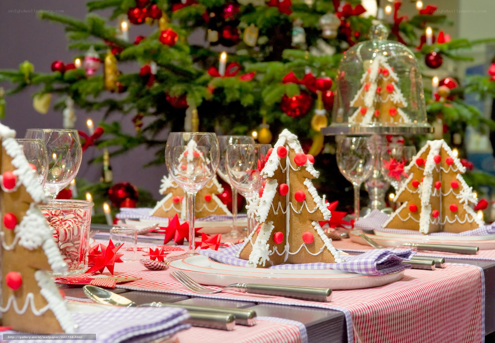 Christmas table setting