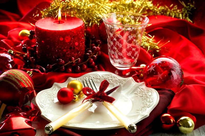 Christmas Table Setting — Red, Festive, Winter, Photograph, Candle