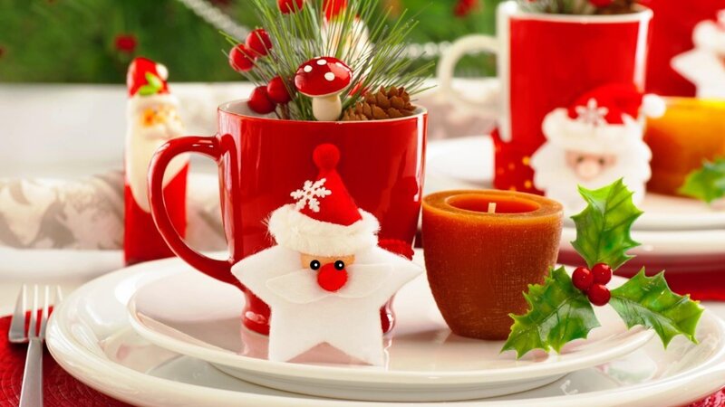 Christmas Table Setting — Red, Festive, Winter, Photograph, Santa Claus Figures, Candle