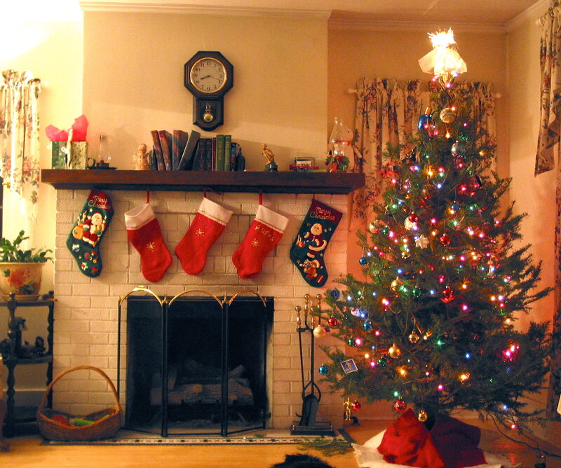 Christmas Tree and Fireplace — Green, Festive, Winter
