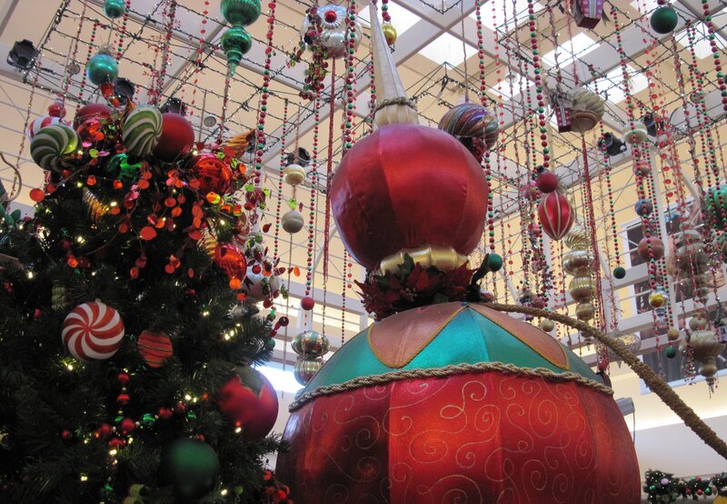Christmas Tree and Ornaments — Red