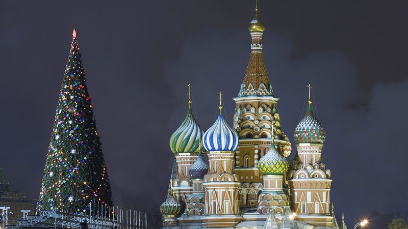 Christmas tree and St. Basil's Cathedral