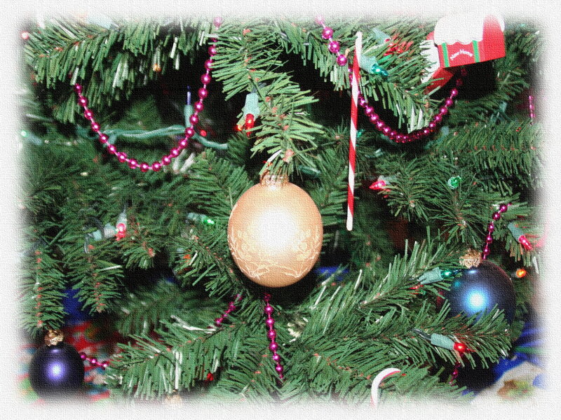 Christmas Tree Decorations — Green, Festive