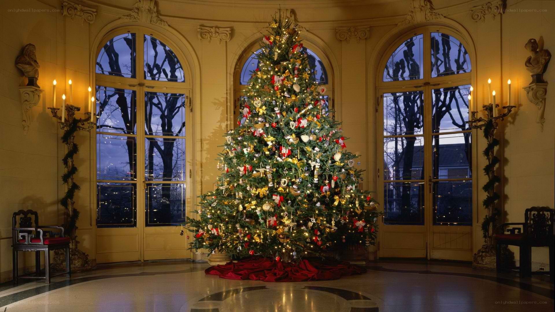 Christmas tree in grand hall