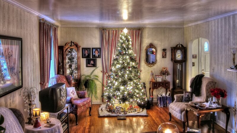Christmas Tree in Living Room — White