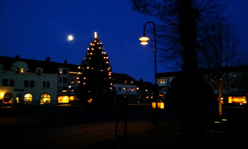 Christmas Tree in Town Square — Blue