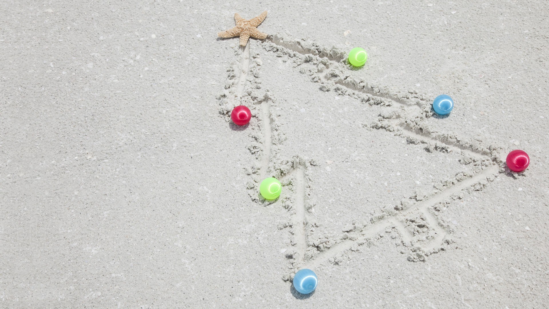 Christmas tree on the beach