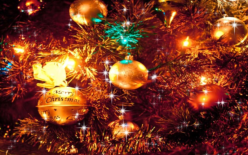 Christmas Tree Ornaments — Gold