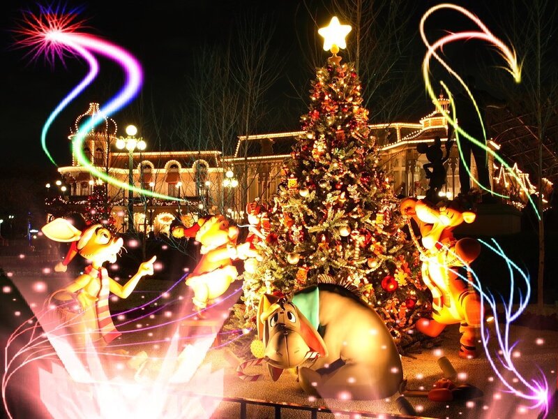 Christmas Tree with Characters