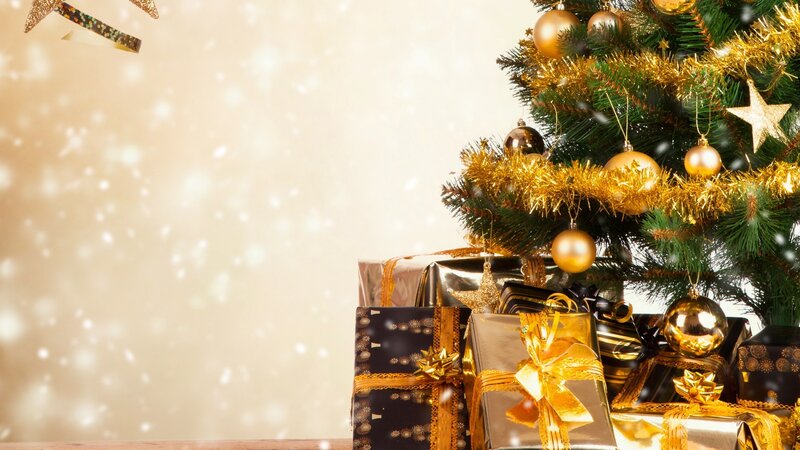 Christmas Tree with Gifts — Gold, Festive