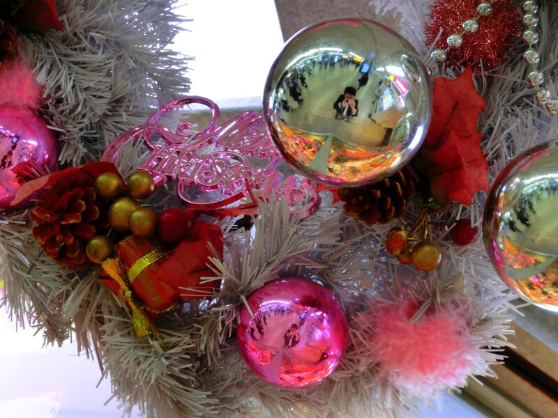 Christmas Wreath Decoration — White