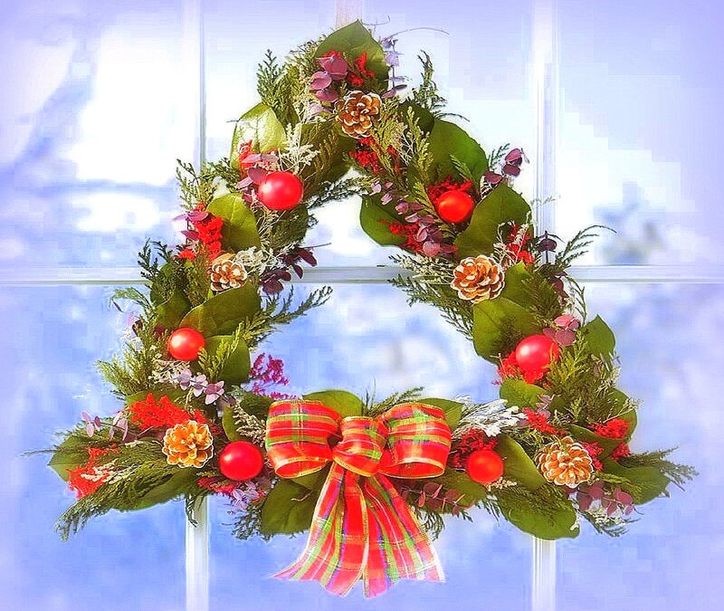 Christmas Wreath on Window — Red, Festive