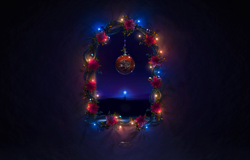 Christmas Wreath with Ornament — Purple, Festive