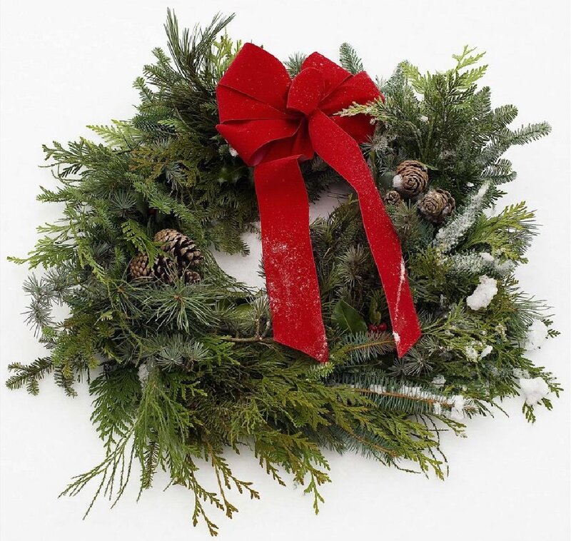 Christmas Wreath with Red Bow — Green, Festive, Winter