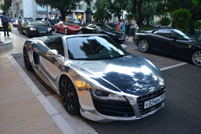 Chrome Audi R8 on display