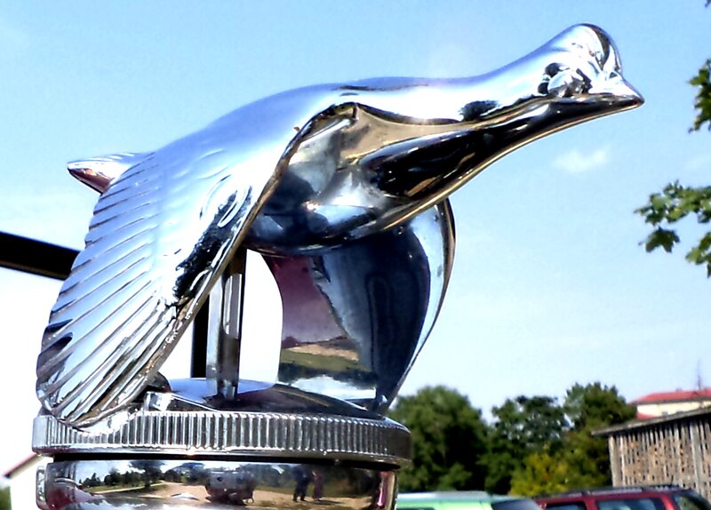 Chrome Car Mascot — Silver