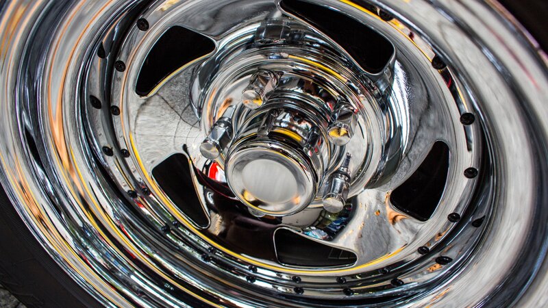 Chrome Car Wheel — Silver, Reflective