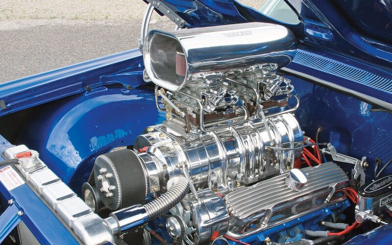 chrome engine in blue car