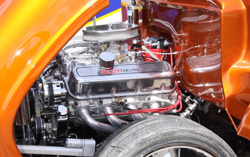 Chrome Engine in Car