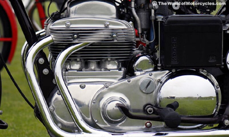 Chrome Motorcycle Engine — Silver, Neutral
