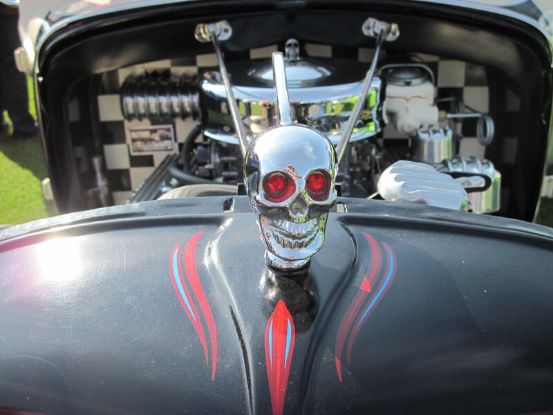 Chrome Skull Hood Ornament