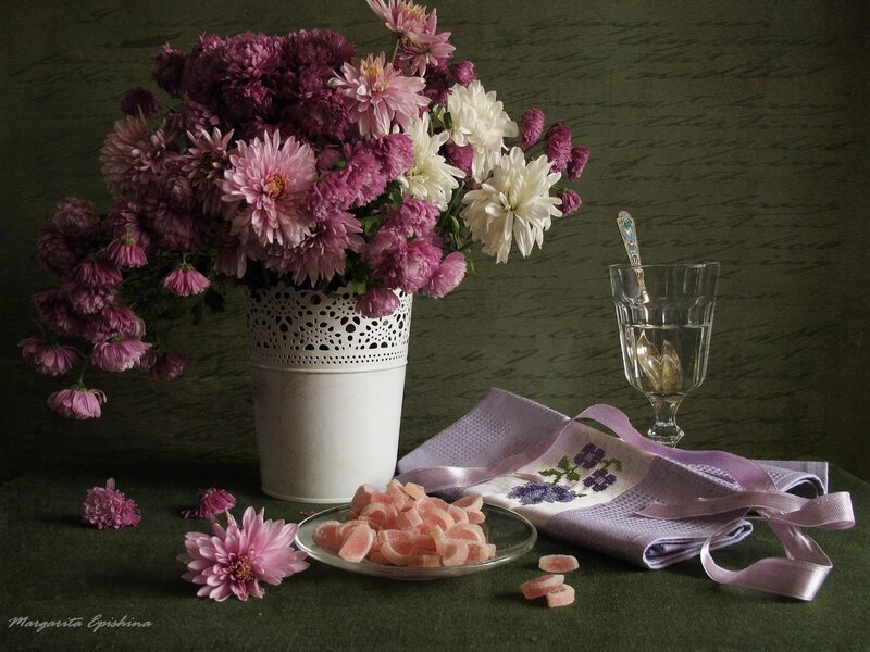 Chrysanthemum Bouquet — Purple, Serene