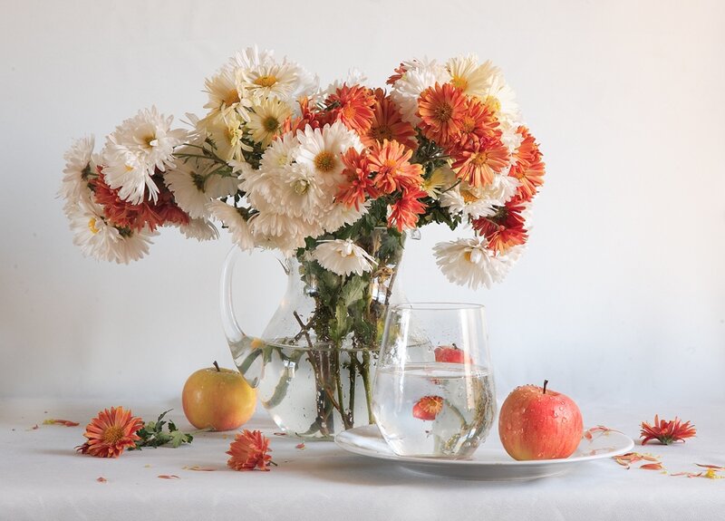 Chrysanthemum Bouquet — White, Serene, Autumn