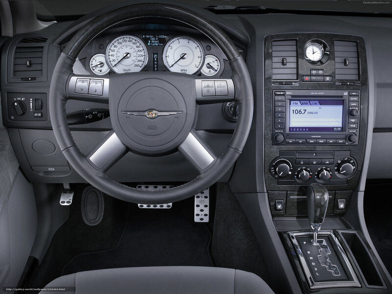 Chrysler 300 interior dashboard