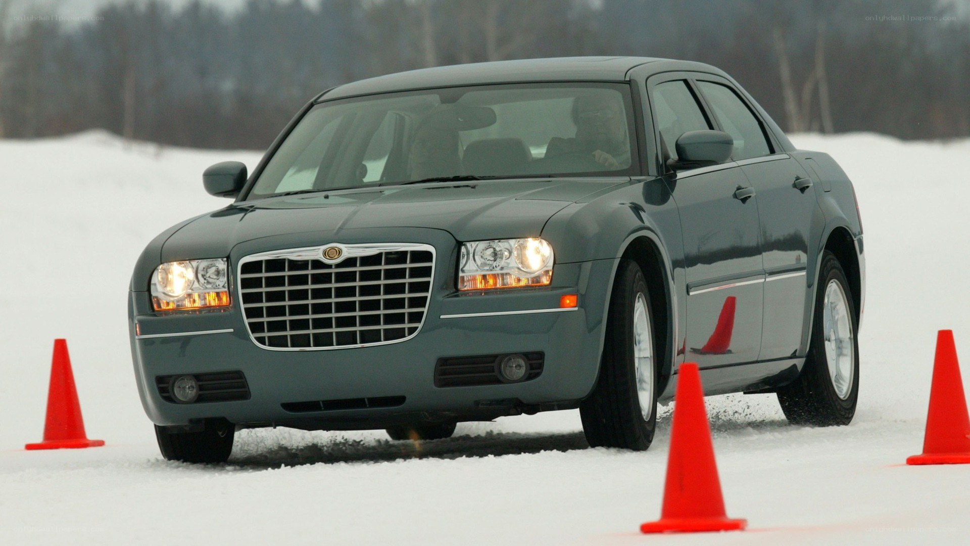 Chrysler 300 on snowy course