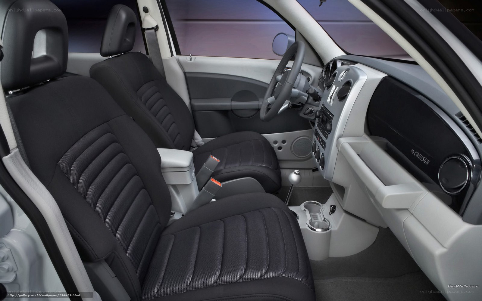 Chrysler PT Cruiser interior