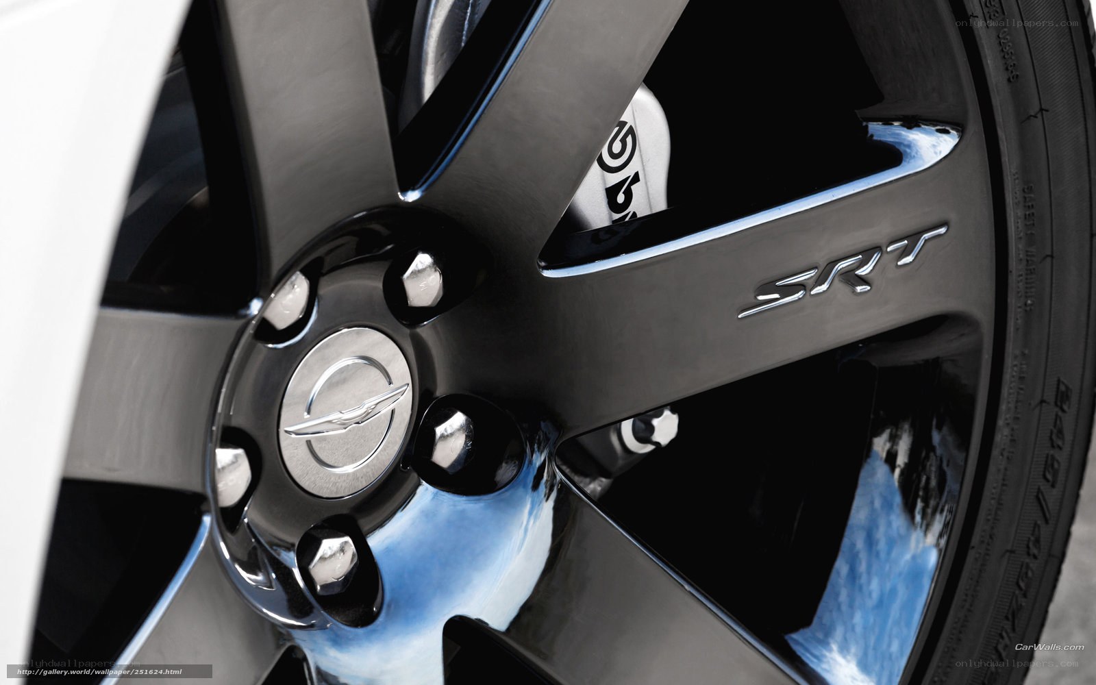 Chrysler SRT wheel close-up