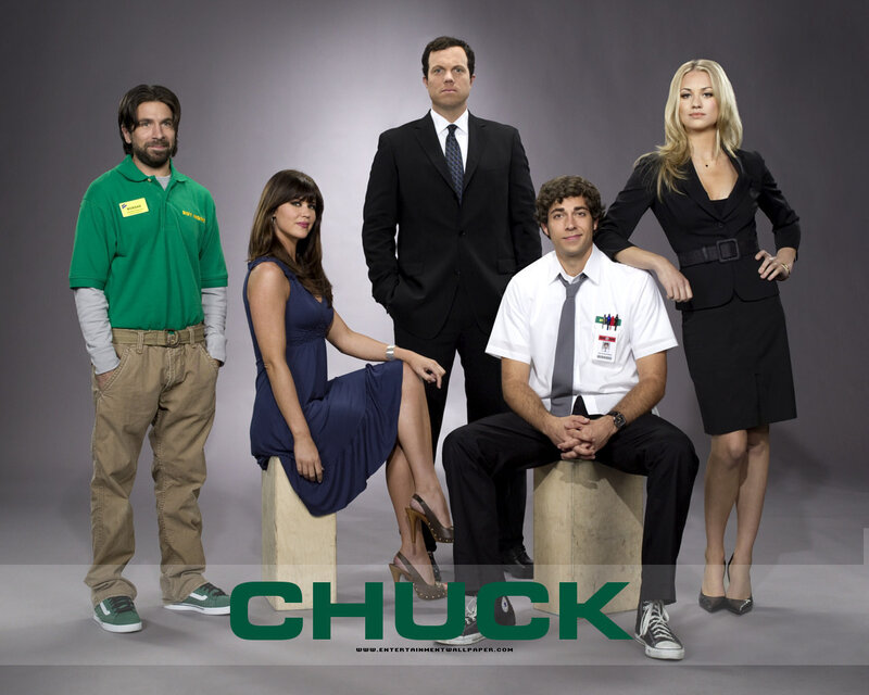 Chuck cast promotional photo