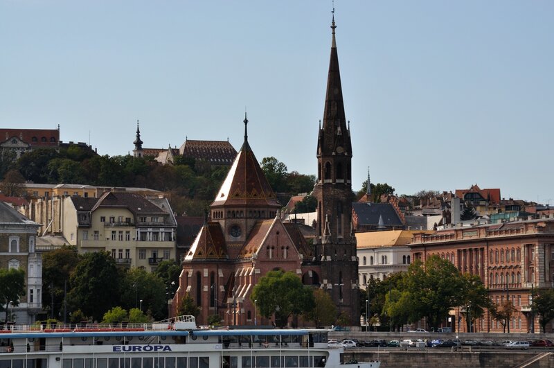 Church and riverboat in Budapest